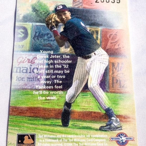 1994 Ted Williams card of Derek Jeter - Picture 3 of 15